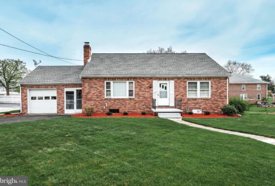 PAAD2008642 140 S Howard Avenue