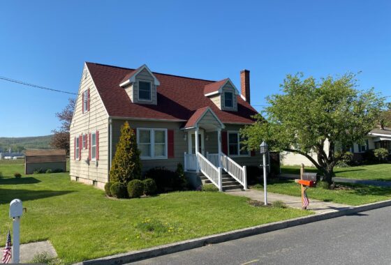 PAAD2008724 127 Franklin Street