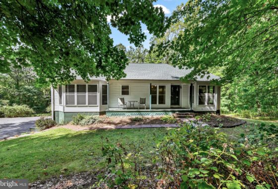 PAAD2010524 26 Diane Trail