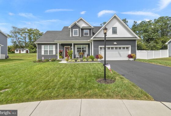 PAAD2014612 189 Oxford Boulevard