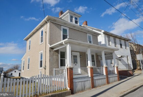 PAAD2016790 209 Main St