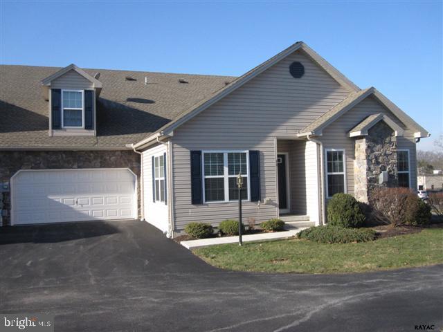 PAAD2019658 11 Ivy Lane