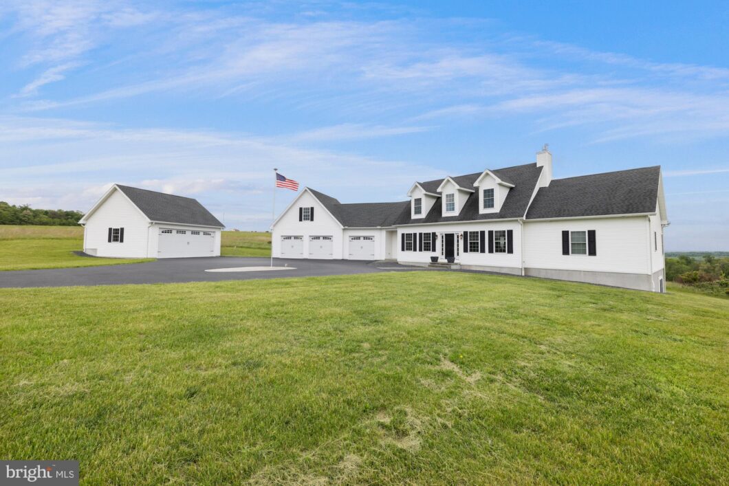 PAAD2023490 389 Carr Hill Road