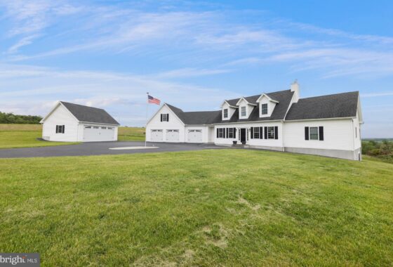 PAAD2023490 389 Carr Hill Road