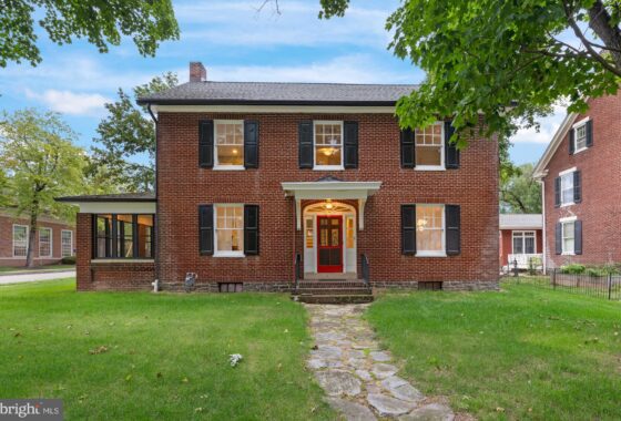 PAAD2025402 155 W Lincoln Avenue