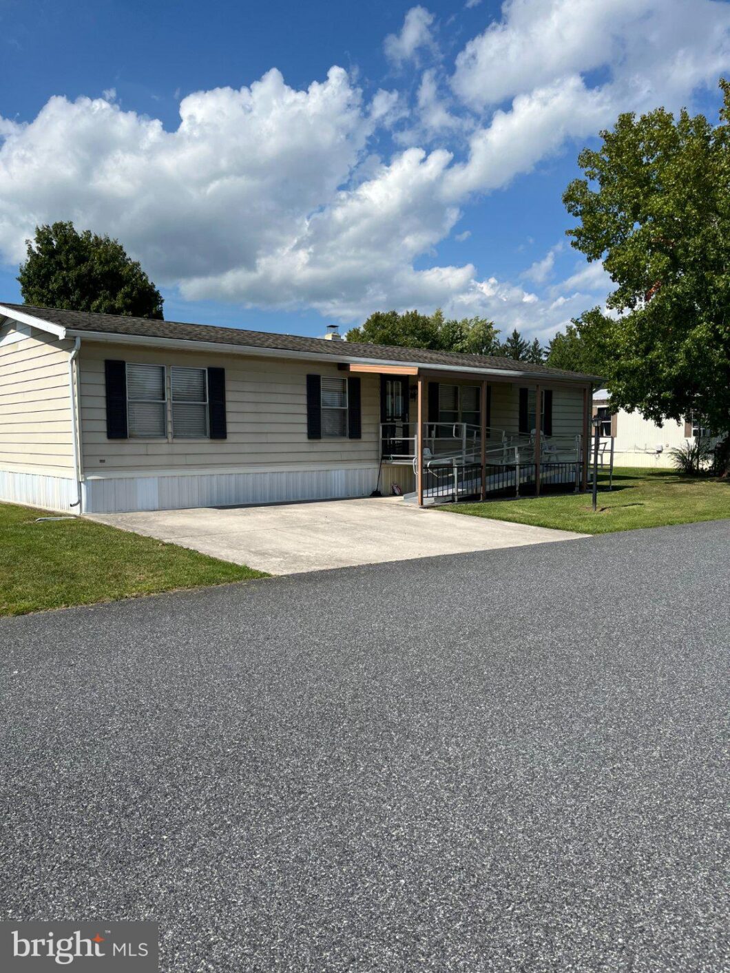 PAAD2025716 311 Benning Avenue