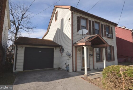 PAFL2012018 37 N Broad Street