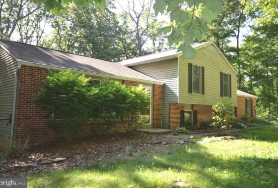 PAYK2037422 4 Deep Pond Court