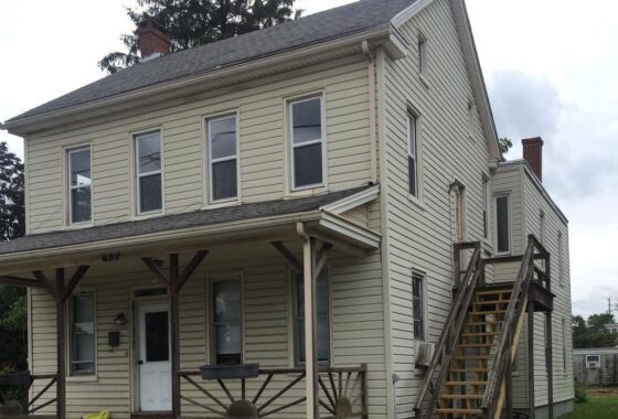 PAYK2093772 624 E Middle Street